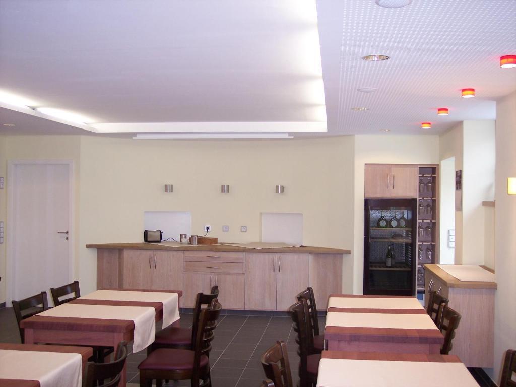 Rothweinhotel Wiesenbronn Esterno foto