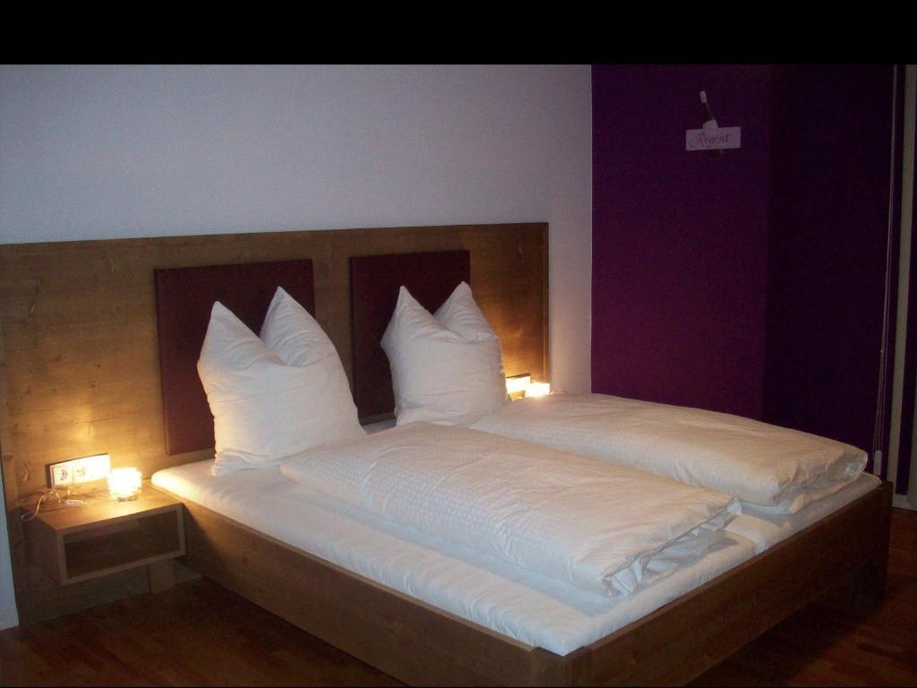 Rothweinhotel Wiesenbronn Camera foto